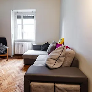 Appartamento Entire Home/apt In Near Fairs And Navigli, Milano